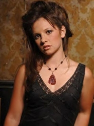 Photos de Mackenzie Rosman - Photoshoot John Sciulli - 59